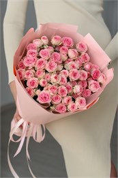 Кустовые розы Кейтлин в пленке (21шт) 454676676